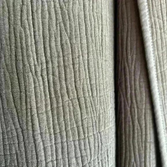 Eileen Fisher EUC textured Rayon Silk Blend high collar open front jacket - Picture 5 of 8